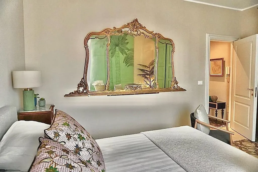 Apartament Penthouse Lady Packard Noto Włochy