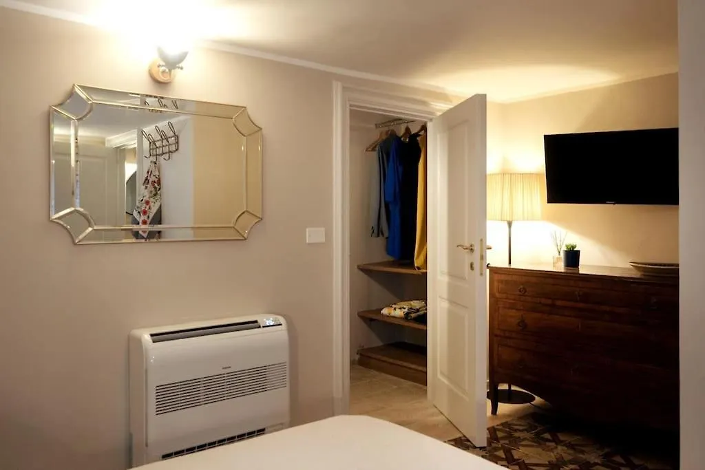 Apartament Penthouse Lady Packard Noto Włochy